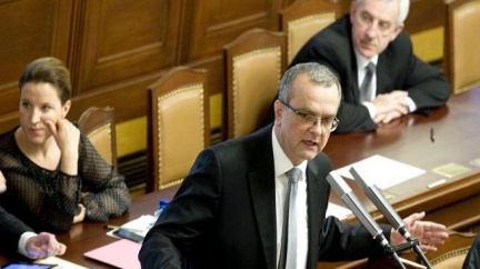 Chtěli jste VV, máte Dobeše, tvrdí Kalousek