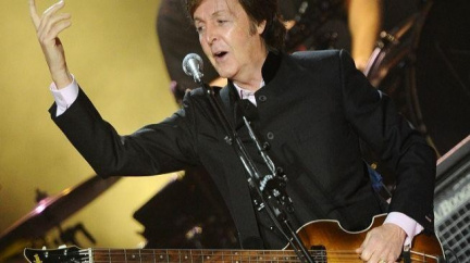 Na nové albu McCartneyho hostují i Clapton s Wonderem