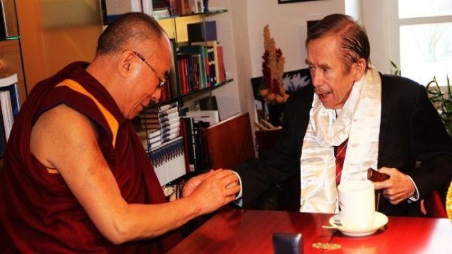 Dalajlama: Žádal jsem ho, aby žil ještě deset let