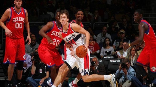 "Ninja" Veselý se uvedl v NBA parádní smečí a sedmi body