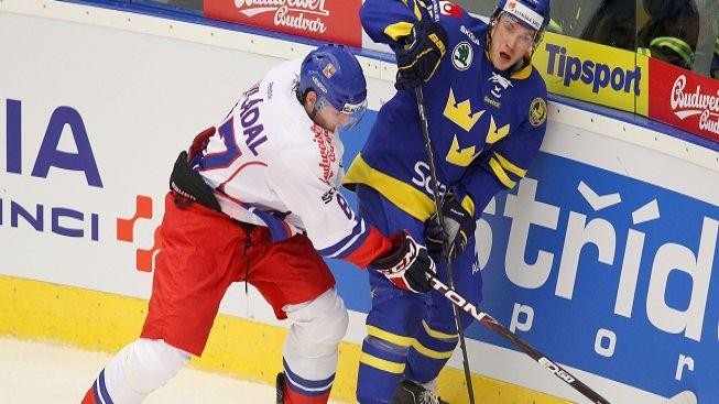 Čeští hokejisté začali Channel One Cup prohrou