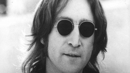 Před 31 lety se milionům lidí zhroutil svět. Byl zastřelen John Lennon