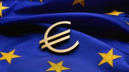 Rozpad eurozóny by vedl k poklesu tuzemského HDP o více než 4,5 %