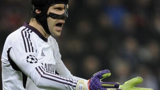 Chelsea chystá čistku! Brankář Čech v ohrožení
