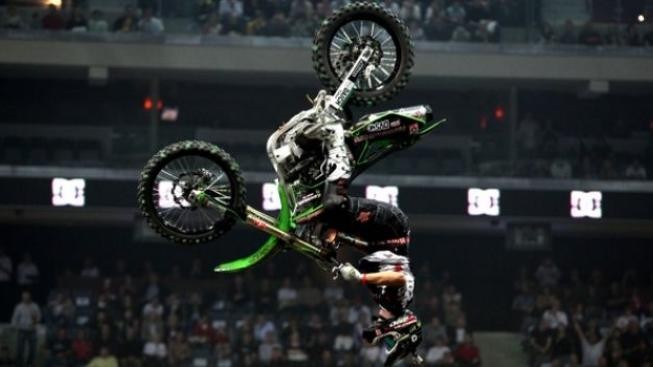 Freestyle motokrosař Kuchař zvítězil nad rakovinu a chystá velký návrat 