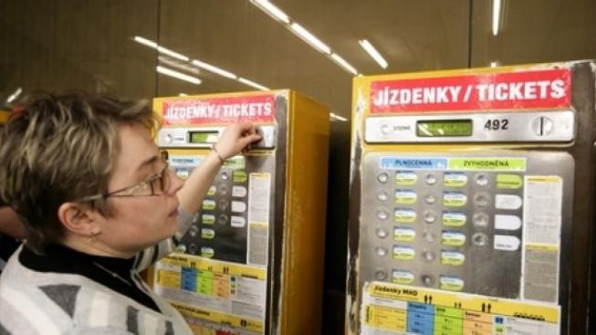 Smlouva na jízdenky pro Prahu je předražená, tvrdí to sám dodavatel 