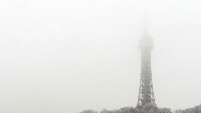 Nepříjemný smog dál dusí republiku