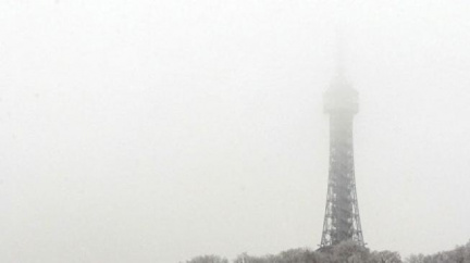 Nepříjemný smog dál dusí republiku