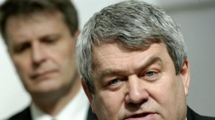 K návrhu na pozastavení činnosti KSČM není dost podkladů