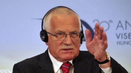 Klaus: Krize eurozóny pokračuje, vznik eura nebyla dobrá myšlenka 