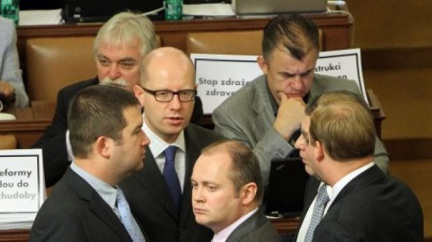 Sněmovna probírá reformy, hlasování se možná dočkáme - ale až uprostřed noci