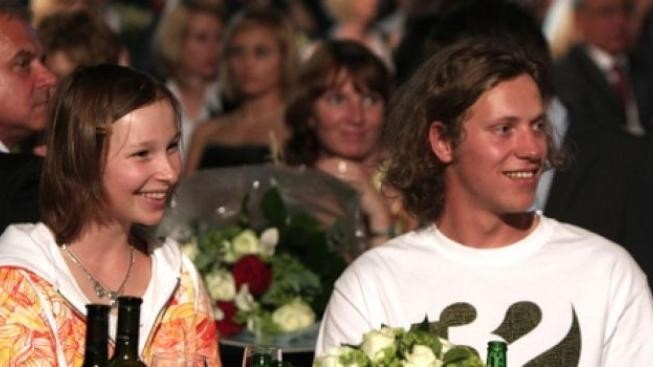 Snowboardistka Pančochová v U-rampě těsně pod stupni vítězů