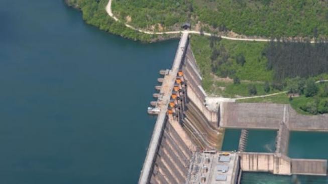 Indiánští aktivisté protestují proti obří hydroelektrárně v Amazonii, nechtějí se stěhovat