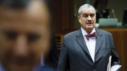 Ty německý kolaborante! Nadávají politici Schwarzenbergovi. Druhý Hácha?