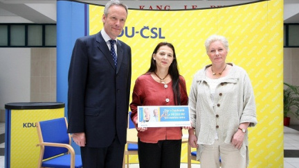 Kromě Randáka vstupuje do boje o Hrad Kolínská, nositelka titulu Žena Evropy