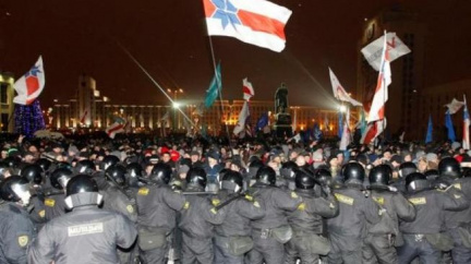 V Bělorusku hromadně zatýkají domácí i zahraniční novináře