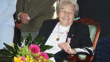 Sportovní legenda Zátopková slaví 90 let