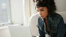 Méně bolestný rozchod: Přestaňte sledovat Ex na Facebooku