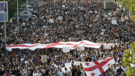 Rusko neustává v mocenském okupačním nátlaku na Gruzii