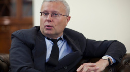 Bitka v TV: Milionářský kritik Kremlu půjde sedět za výtržnictví
