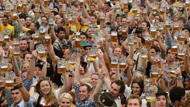 Na Oktoberfestu v Mnichově se už vypilo 3,6 milionu litrů piva