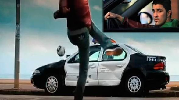 David Villa rozbil policejní auto!