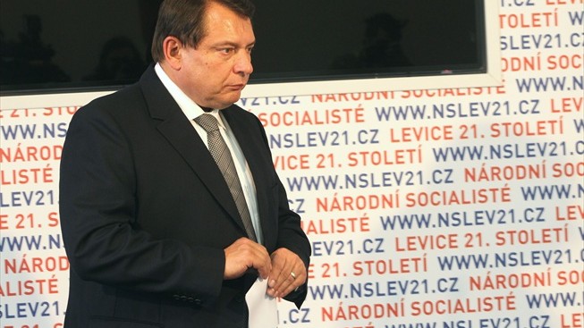 Paroubek ve volbách totálně pohořel