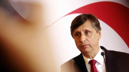 Fischera by nyní volilo prezidentem téměř třetina lidí