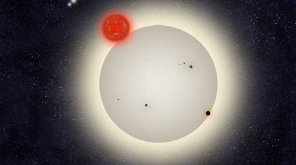 Významný objev: Astronomové našli planetu se čtyřmi slunci