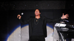 Lionel Richie zvedl svými hity ze sedadel O2 arenu