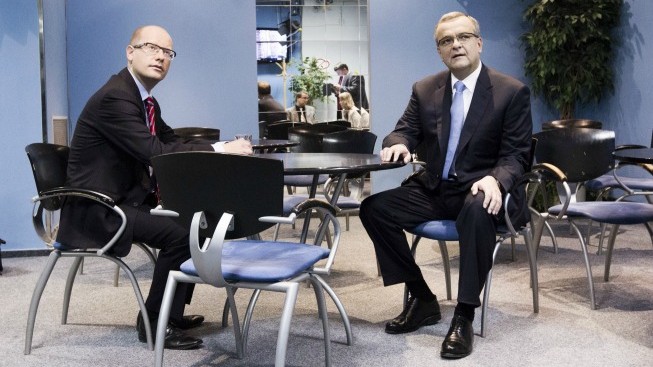 Kalouskova vláda ČSSD, TOP 09 a LIDEM. I o tom se šeptá