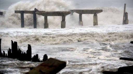 Bouřkové monstrum za sebou nechalo přes 70 obětí