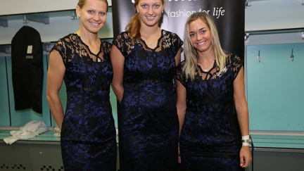 Tenistky si vybraly šaty na závěrečný fedcupový banket