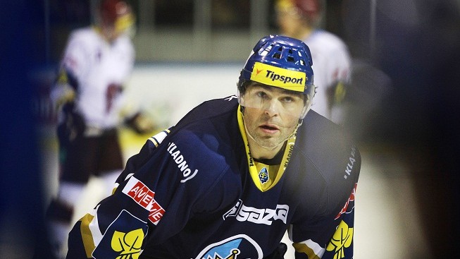 Kladno zabralo pozdě. Třinec po dramatu udolal Jágrův tým 4:3