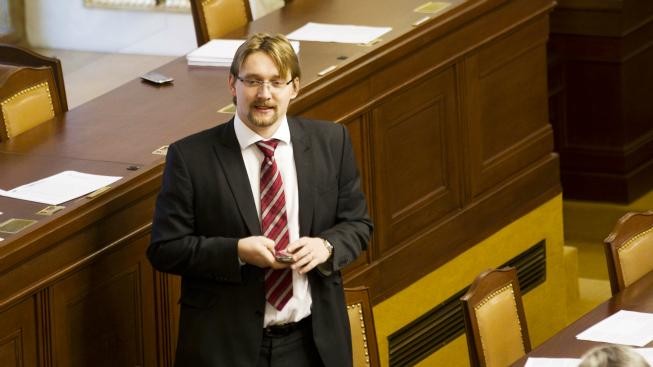 Dobeš: Odstoupím v prosinci bez ohledu na funkčnost registru