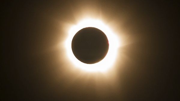 Austrálie viděla úplné zatmění Slunce