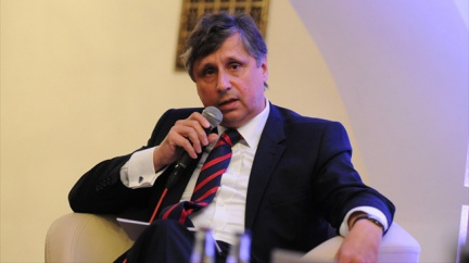 Prezidentské volby: Fischer zvyšuje svůj náskok