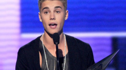 Justin Bieber se stal umělcem roku