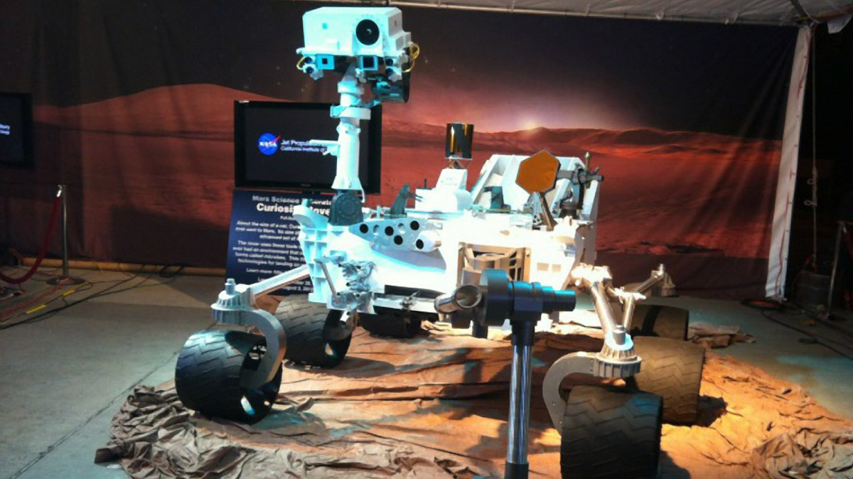 Vozítko Opportunity nejspíš objevilo nový důkaz o vodě na Marsu