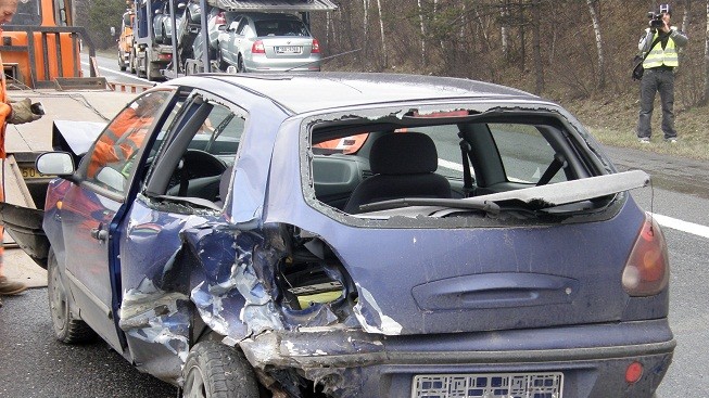 Při nehodě na D2 u Brna zemřel spolujezdec z osobního vozu