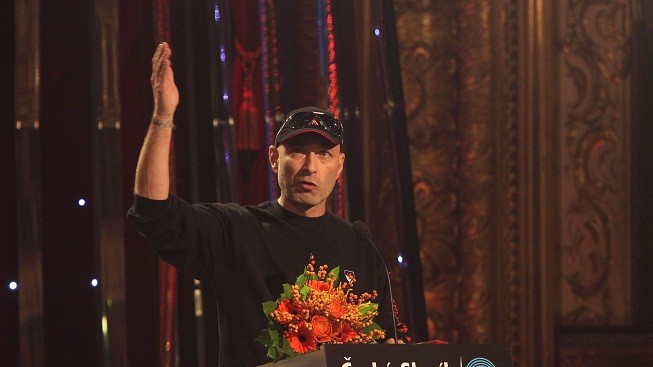 Skandální výstup Dana Landy na Slavících zvedl politiky ze židle