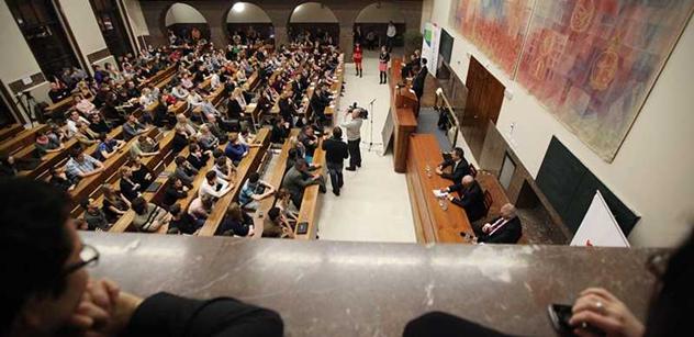 Zeman utřel studenta. A také Dienstbiera za řeči o Šloufovi
