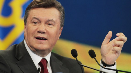 Ministři EU neodjeli, s Janukovyčem jednají na bezpečném místě