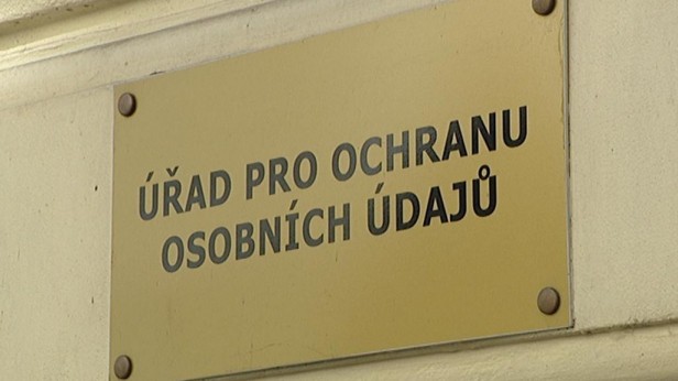 ÚOHS: V zakázce na výplatu sociálních dávek byly chyby