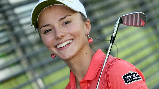 Golfistka Spilková se dělí po úvodním dnu v Dubaji o třetí místo