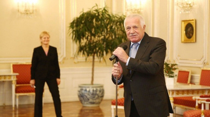 Prezident: Euroval považuji za zrůdnou věc, nepodepíšu jej