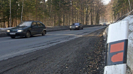 Jesenicko má pech. ŘSD tam nehodlá opravit rozbité silnice