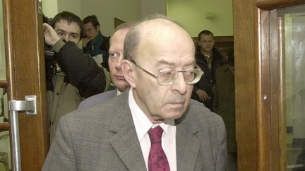 Zemřel komunistický prokurátor Karel Vaš