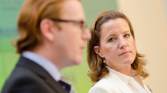 Dohodnuto. Dopravu povede Stanjura, Peake obranu, Mlsna legislativu