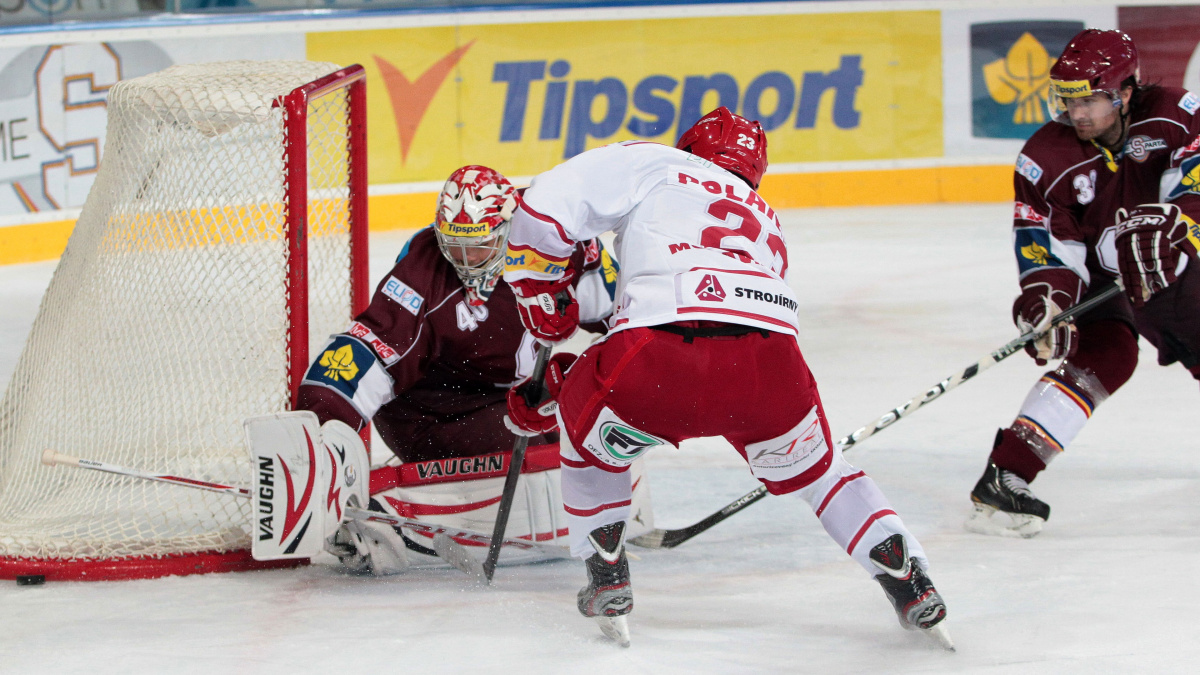 Sparta zdolala Třinec 4:2 a posunula se na deváté místo